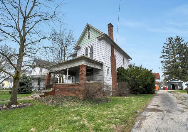 Photo 3 of Single family home for sale at 267 S Main St, Pataskala, OH 43062 | MLS# 226008865 | Listing updated on 2026-10-07