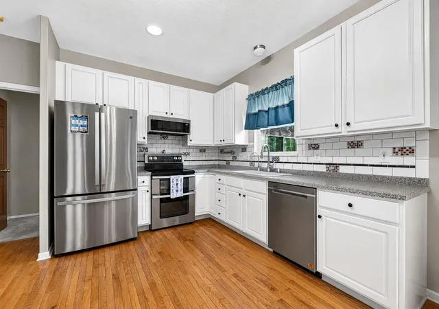 image of 7215 Bromfield Dr, Canal Winchester, OH 43110 | MLS# 226013671
