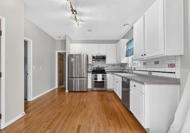 image of 7215 Bromfield Dr, Canal Winchester, OH 43110 | MLS# 226013671