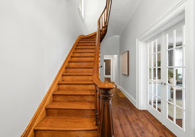 Photo 3 of Single family home for sale at 27 Hoffman Ave, Columbus, OH 43205 | MLS# 226017781 | Listing updated on 2026-09-11