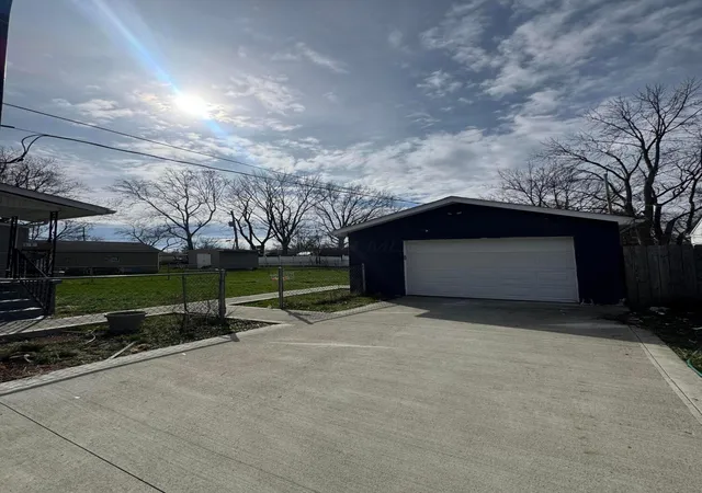 15th image of 2173 Sale Rd, Columbus, OH 43224 | MLS# 226009097