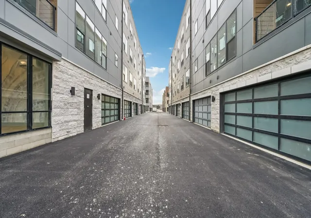 3rd image of 2867 Kobuk Dr, Columbus, OH 43228