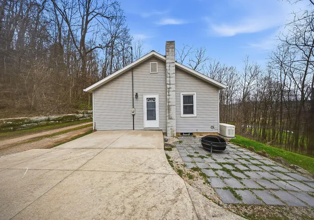 Homes for sale in Glenmont, OH | 3535 Township Rd 29, Glenmont, OH 44628 | MLS# 226009901