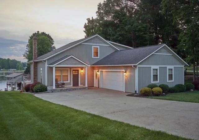 Homes for sale in Howard, OH | 4053 Apple Valley Dr, Howard, OH 43028 | MLS# 226010166