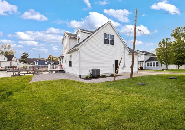 Homes for sale in Thornville, OH | 16 Logan St, Thornville, OH 43076 | MLS# 226009452