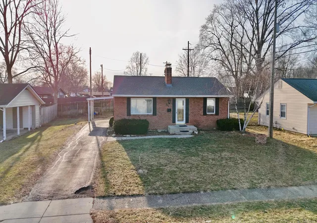 2nd image of 305 Danhurst Rd, Columbus, OH 43228 | MLS# 226009518