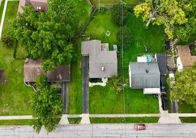 Photo 3 of Single family home for sale at 305 Danhurst Rd, Columbus, OH 43228 | MLS# 226009518 | Listing updated on 2026-09-09