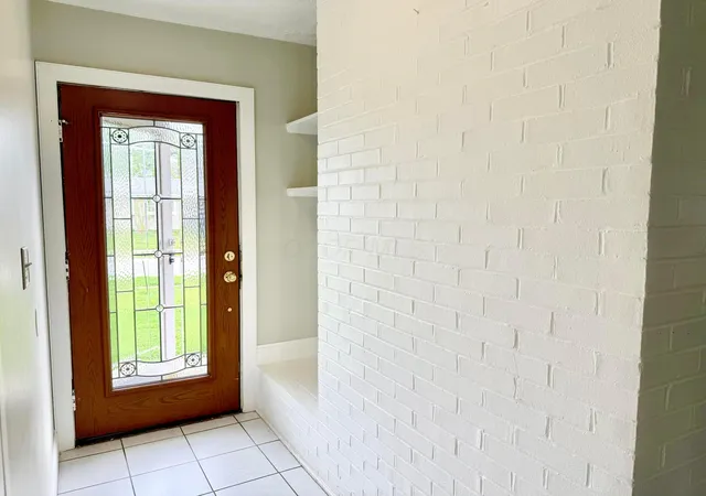 Photo 4 of Single family home for sale at 305 Danhurst Rd, Columbus, OH 43228 | MLS# 226009518 | Listing updated on 2026-10-11