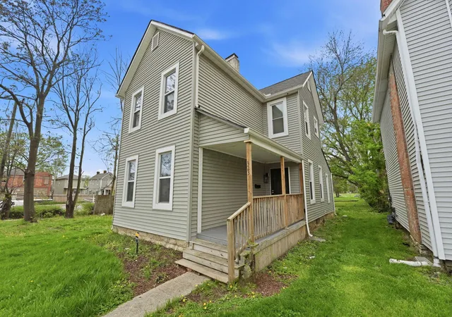 Homes for sale in Columbus, OH | 323 W Park Ave, Columbus, OH 43223 | MLS# 226012346
