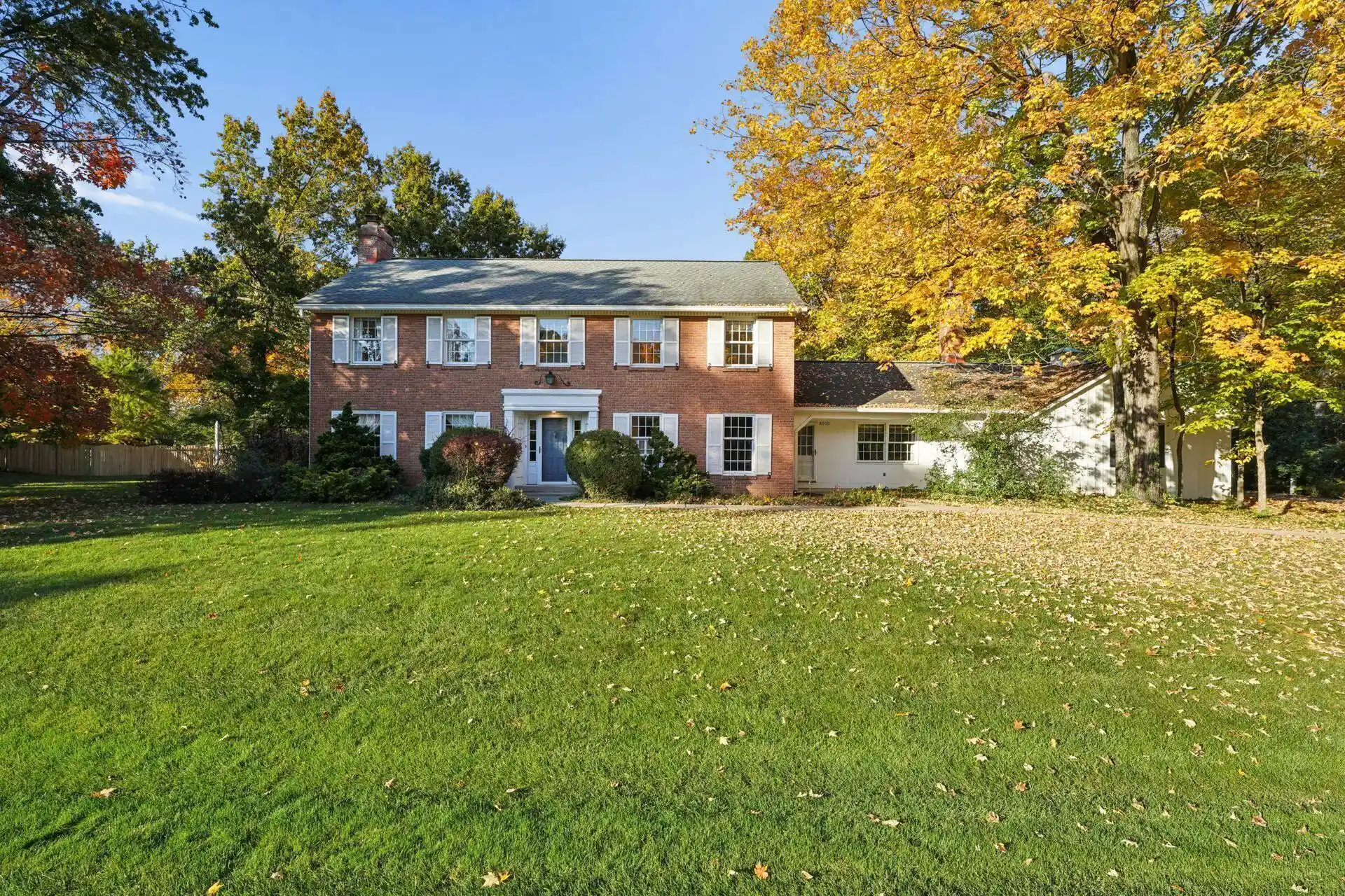 Photo 1 of Single family home for sale at 6010 Forestview Dr, Columbus, OH 43213 | MLS# 226025564 | Listing updated on 2026-10-30