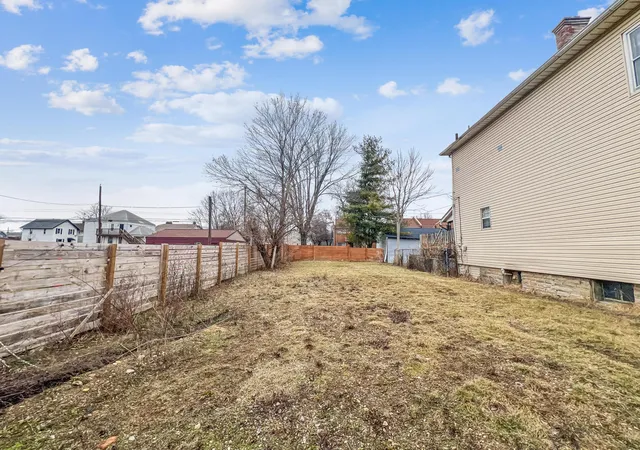 2nd image of 296 E Innis Ave, Columbus, OH 43207 | MLS# 226009791