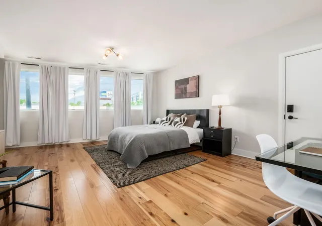4th image of 201 E 5Th Ave #201, Columbus, OH 43201 | MLS# 226010058