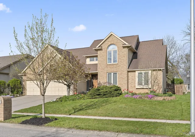 2nd image of 4581 Bent Creek Pl, Grove City, OH 43123 | MLS# 226011303