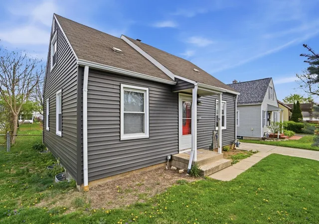 3rd image of 912 W 11Th Ave, Columbus, OH 43212 | MLS# 226011745