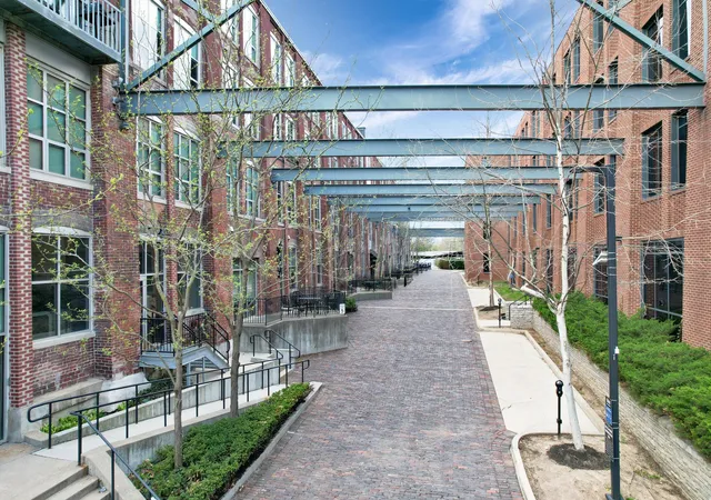 4th image of 448 W Nationwide Blvd #303, Columbus, OH 43215 | MLS# 226010854