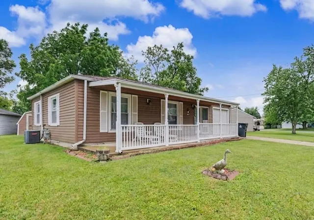 Photo 2 of Single family home for sale at 480 Nassau Dr, Marion, OH 43302 | MLS# 226010004 | Listing updated on 2026-07-29