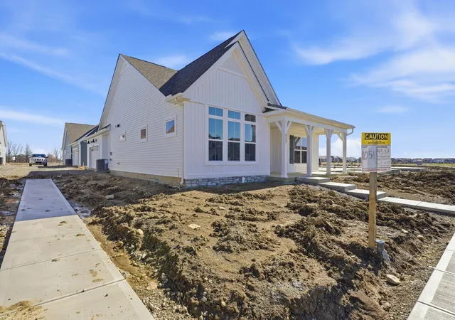 3rd image of 4537 Corsican Loop E, Hilliard, OH 43026 | MLS# 226010005