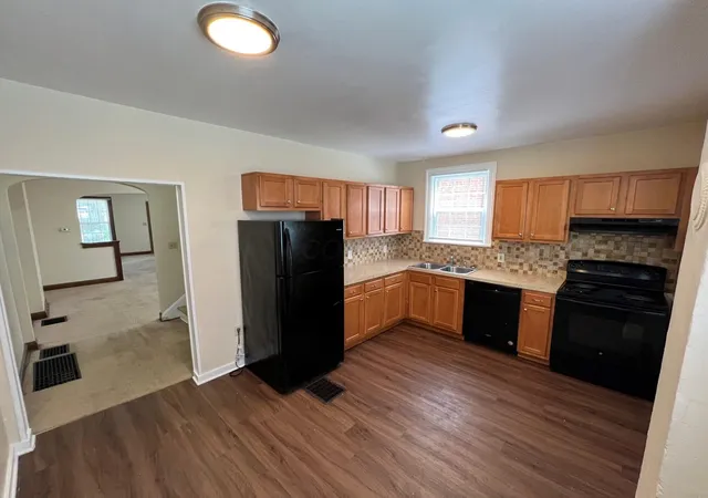 4th image of 1417 S 5Th St, Columbus, OH 43207