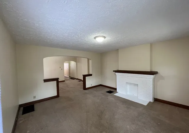 2nd image of 1417 S 5Th St, Columbus, OH 43207