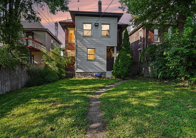 4th image of 347 E 12Th Ave, Columbus, OH 43201 | MLS# 226010996