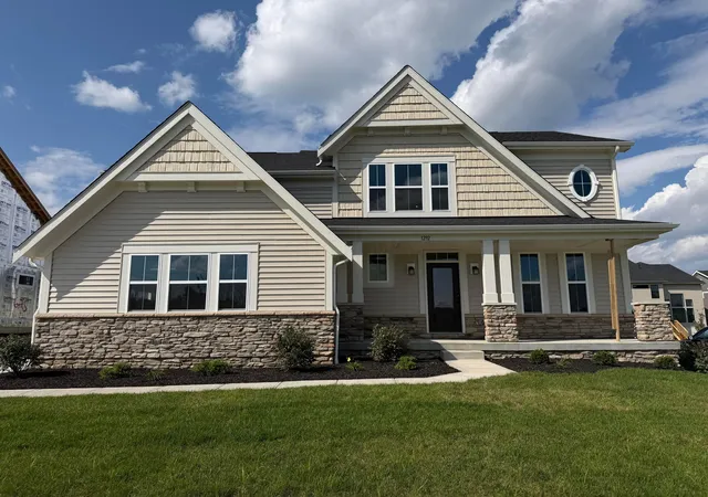 Photo 1 of Single family home for sale at 1292 Hawthorne Pkwy, Grove City, OH 43123 | MLS# 226010265 | Listing updated on 2026-09-23