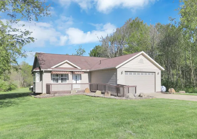 Photo 2 of Single family home for sale at 14953 King Rd, Howard, OH 43028 | MLS# 226015342 | Listing updated on 2026-07-29