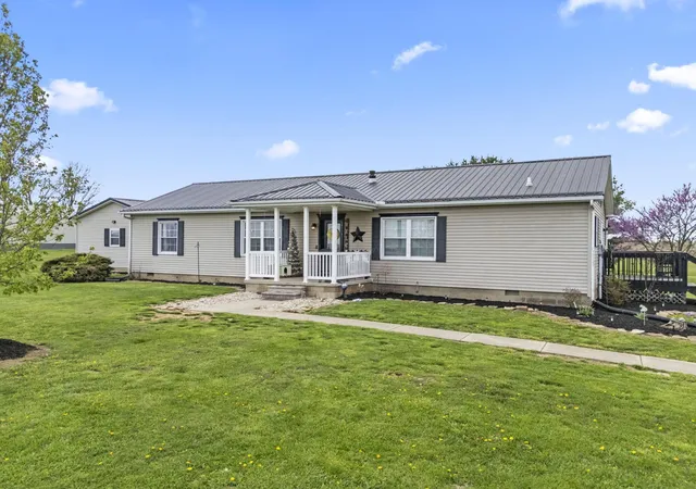 Homes for sale in Circleville, OH | 29521 Kime-Holderman Rd, Circleville, OH 43113 | MLS# 226011685