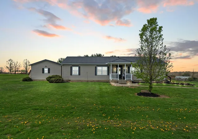 Homes for sale in Circleville, OH | 29521 Kime Holderman Rd, Circleville, OH 43113 | MLS# 226011685