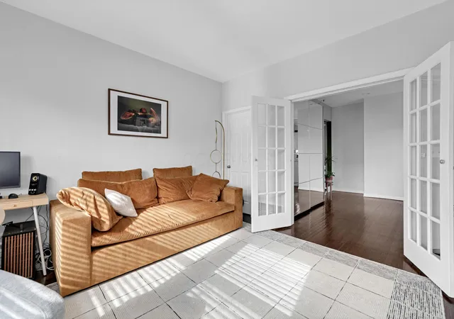 Homes for sale in Columbus, OH | 262 S Cypress Ave, Columbus, OH 43223 | MLS# 226011108