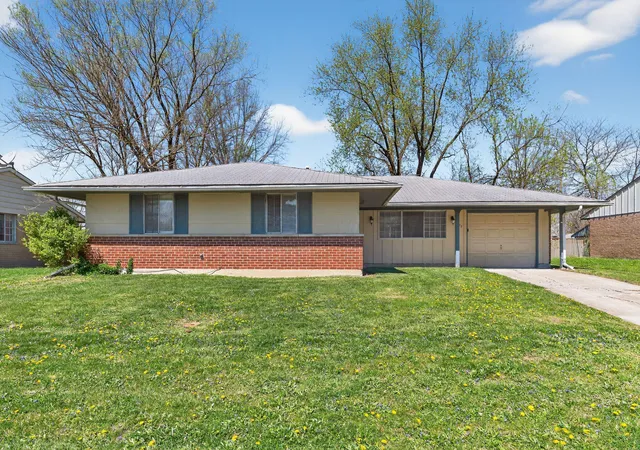 Homes for sale in Westerville, OH | 3722 Caracas Dr, Westerville, OH 43081 | MLS# 226011521