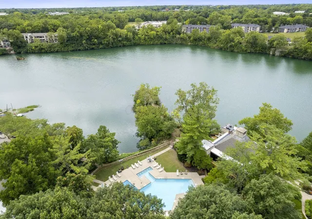 Homes for sale in Columbus, OH | 1439 Cliff Court, Columbus, OH 43204 | Houzeo