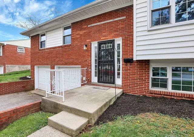 Photo 3 of Single family home for sale at 2851 Proctor Dr, Columbus, OH 43209 | MLS# 226011968 | Listing updated on 2026-07-28