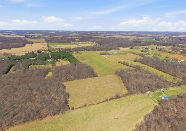 4th image of 17970 Scott Rd, Mount Vernon, OH 43050 | MLS# 226010954