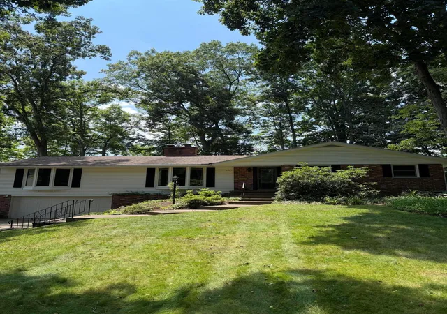 Single family home for sale at 445 S Countryside Dr, Ashland, OH 44805 | MLS# 226011206 | Listing updated on 2026-09-23