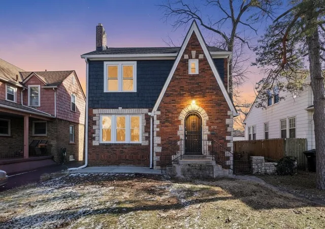 1st image of 972 Berkeley Rd, Columbus, OH 43206 | MLS# 226012037