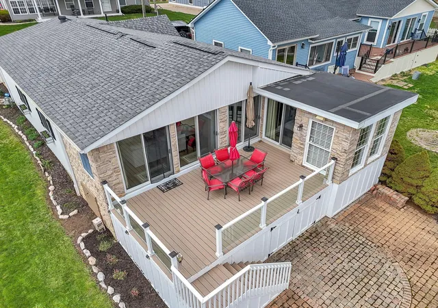 Homes for sale in Buckeye Lake, OH | 28 Bay View Dr, Buckeye Lake, OH 43008 | MLS# 226011747