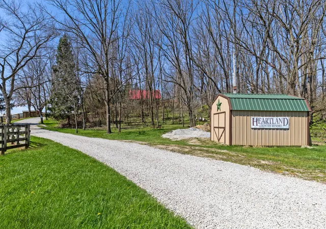 3rd image of 3020 Township Road 190, Fredericktown, OH 43019 | MLS# 226011516