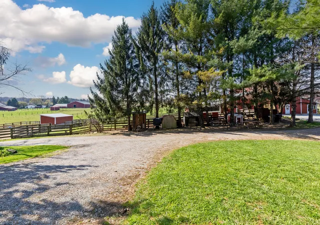 5th image of 3020 Township Road 190, Fredericktown, OH 43019 | MLS# 226011516