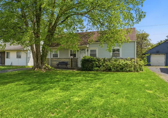 Homes for sale in Columbus, OH | 1074 S James Rd, Columbus, OH 43227 | MLS# 226011346