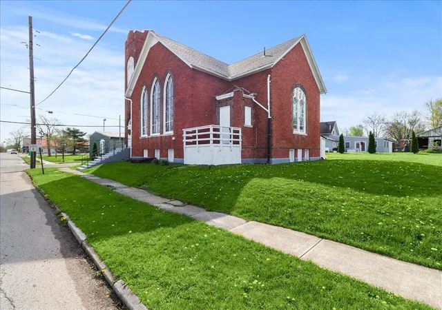 Homes for sale in West Mansfield, OH | 205 W Center St, West Mansfield, OH 43358 | MLS# 226012358