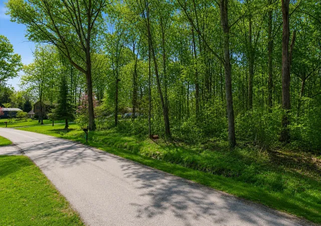 2nd image of 11733 Julie Dr Nw, Baltimore, OH 43105 | MLS# 226011487