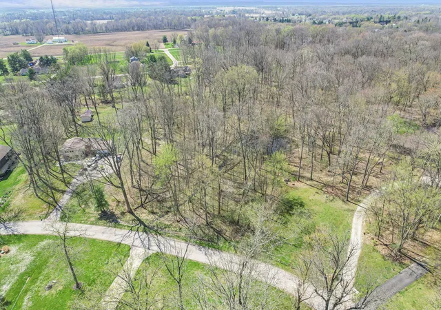 4th image of 11733 Julie Dr Nw, Baltimore, OH 43105 | MLS# 226011487