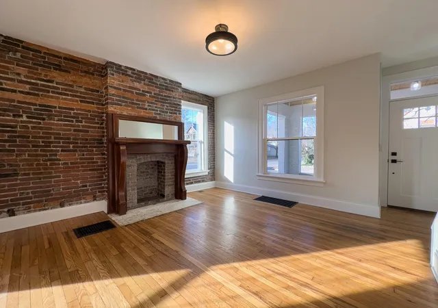 Listing Photo 4 - Condo for sale in building located at 399 W 2nd Ave, Columbus, OH 43201