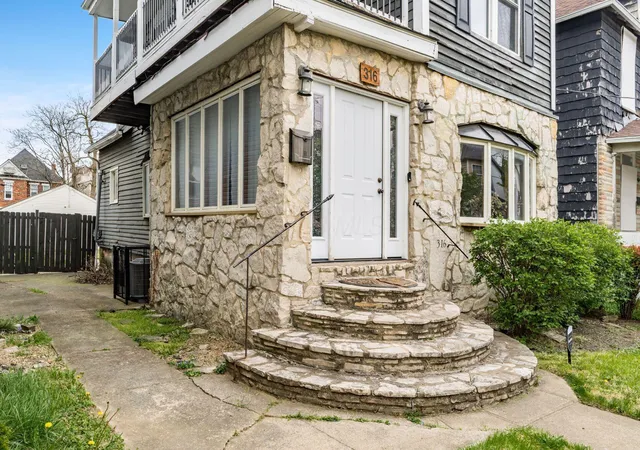3rd image of 316 Johnson St, Columbus, OH 43203 | MLS# 226011678