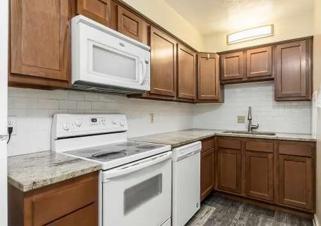Homes for sale in Columbus, OH | 65 E 18Th Ave, Columbus, OH 43201 | MLS# 226015084