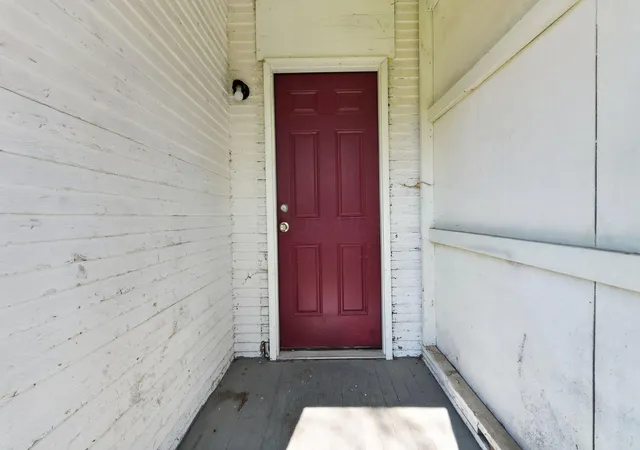 Homes for sale in Columbus, OH | 1589 Genessee Ave, Columbus, OH 43211 | MLS# 226012689