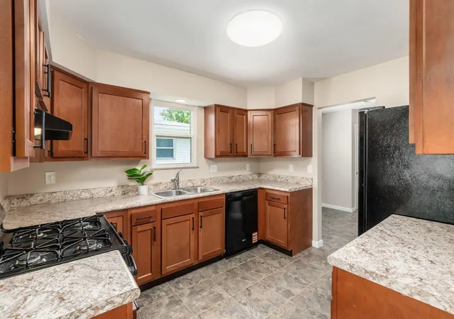 4th image of 5152 Cavalier Dr, Hilliard, OH 43026 | MLS# 226028707