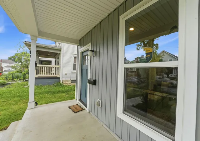Photo 3 of Single family home for sale at 804 Gibbard Ave, Columbus, OH 43201 | MLS# 226014598 | Listing updated on 2026-10-07