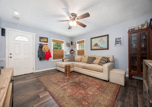 Photo 4 of Single family home for sale at 2312 Condon Dr, Columbus, OH 43232 | MLS# 226012201 | Listing updated on 2026-09-05