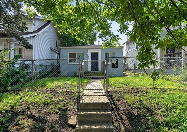 3rd image of 429 S Harris Ave, Columbus, OH 43204 | MLS# 226012551